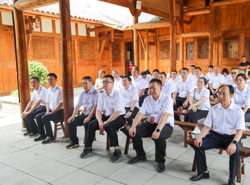 1690105138577077454.jpg 12.jpg