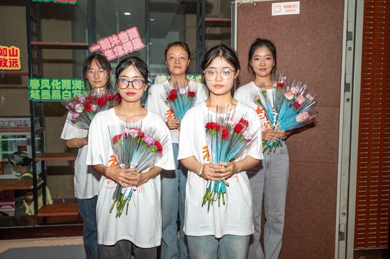 1728223413989088605.jpg 26.jpg