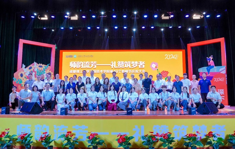 1728223419859013513.jpg 27.jpg